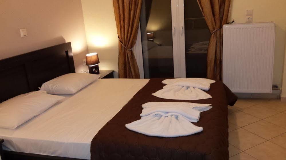Roumpini Homes Sztalósz Kültér fotó